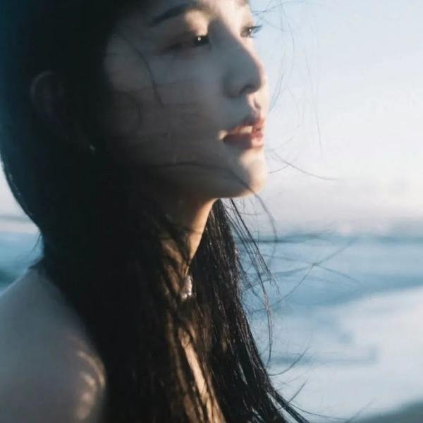 芙蓉春色